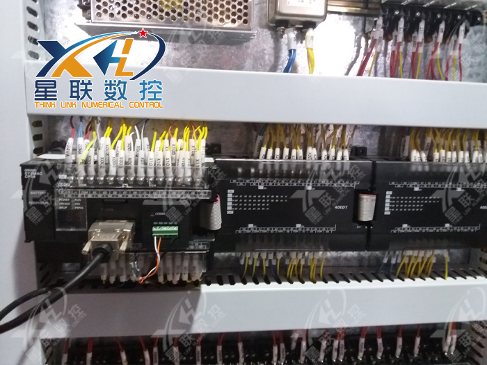 758CNC全自動(dòng)數(shù)控二片罐拉伸生產(chǎn)線